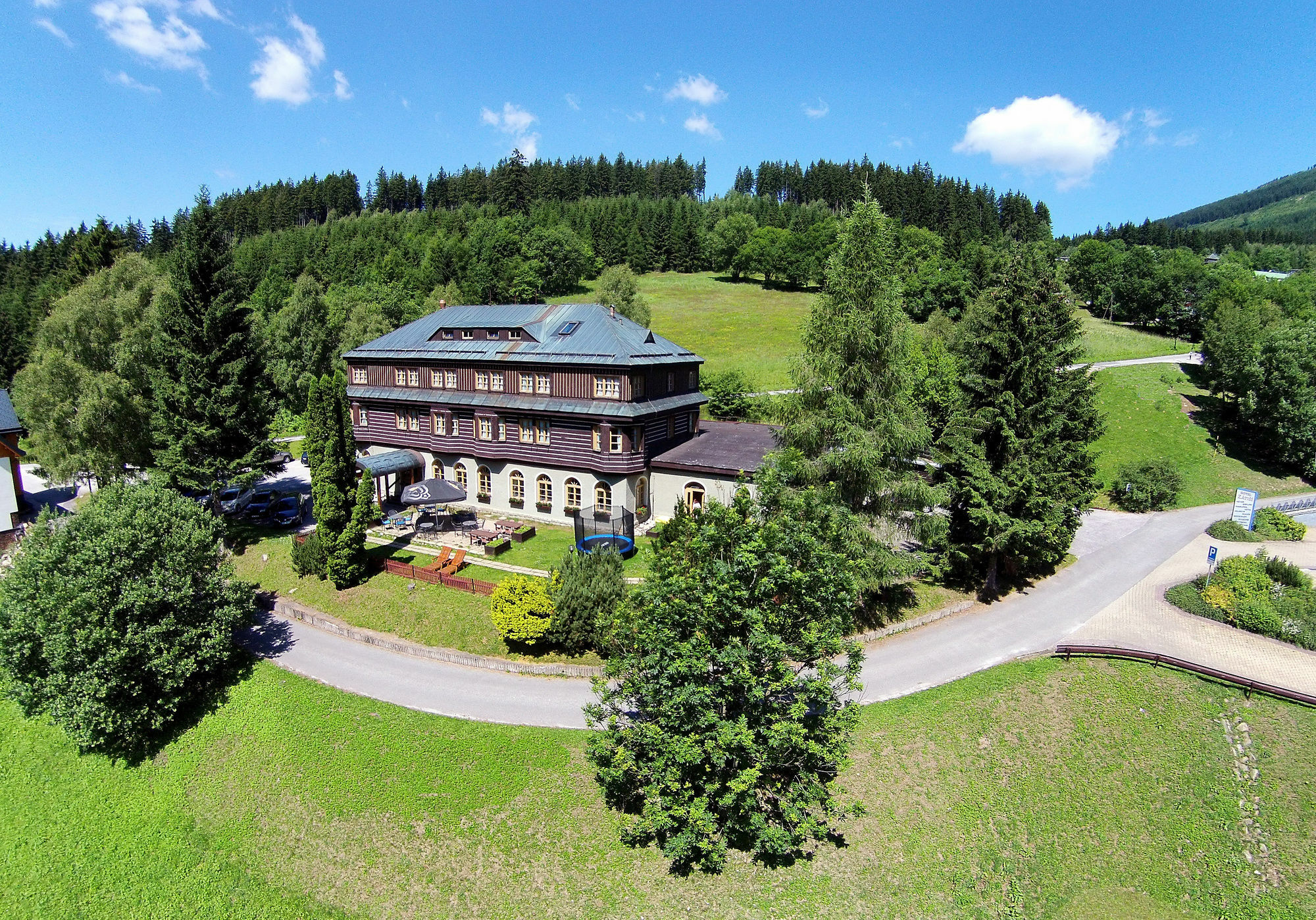 Alpsky Hotel Špindlerŭv Mlýn Exterior foto