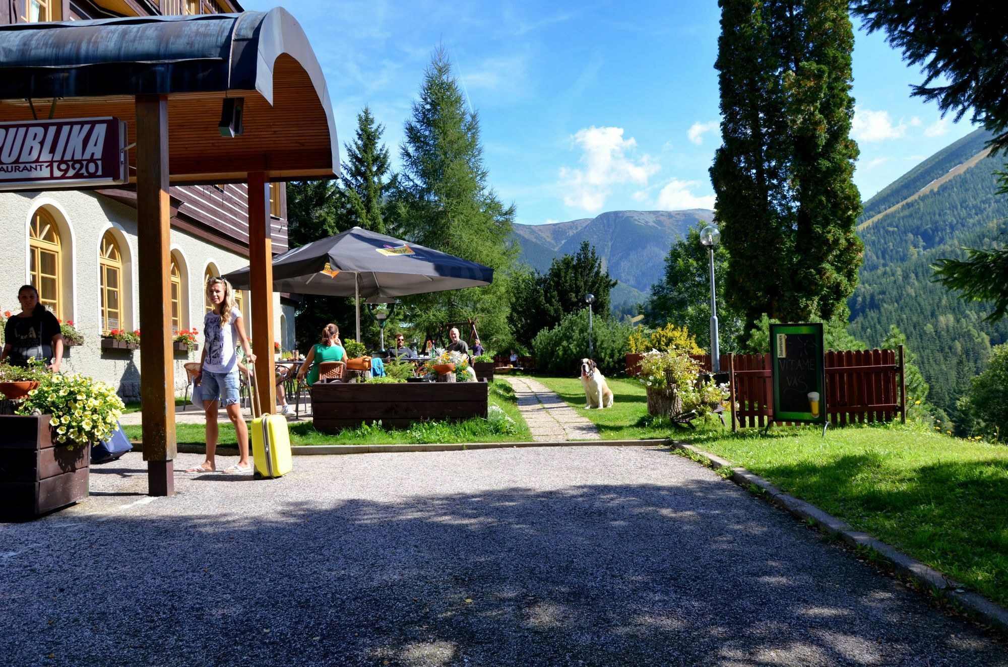 Alpsky Hotel Špindlerŭv Mlýn Exterior foto